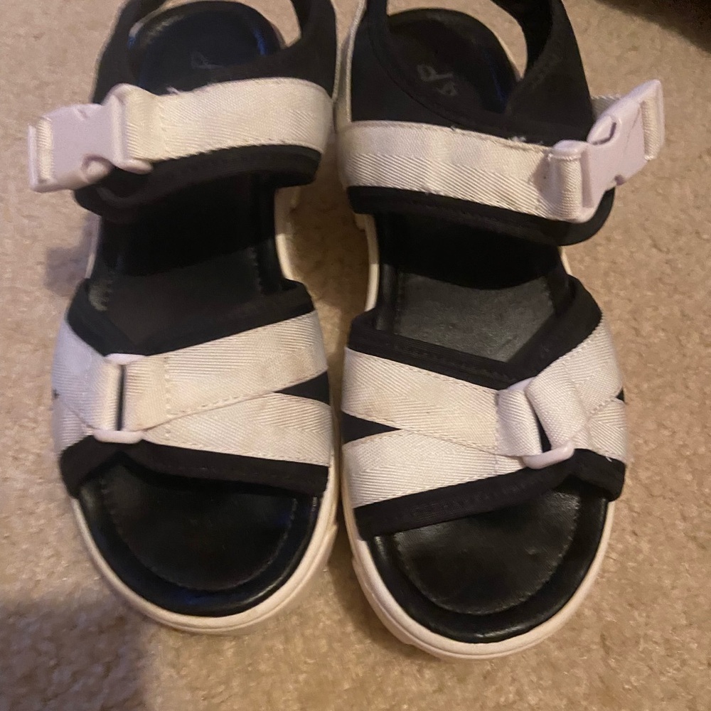 B/W Sandals - Picture 8 of 8